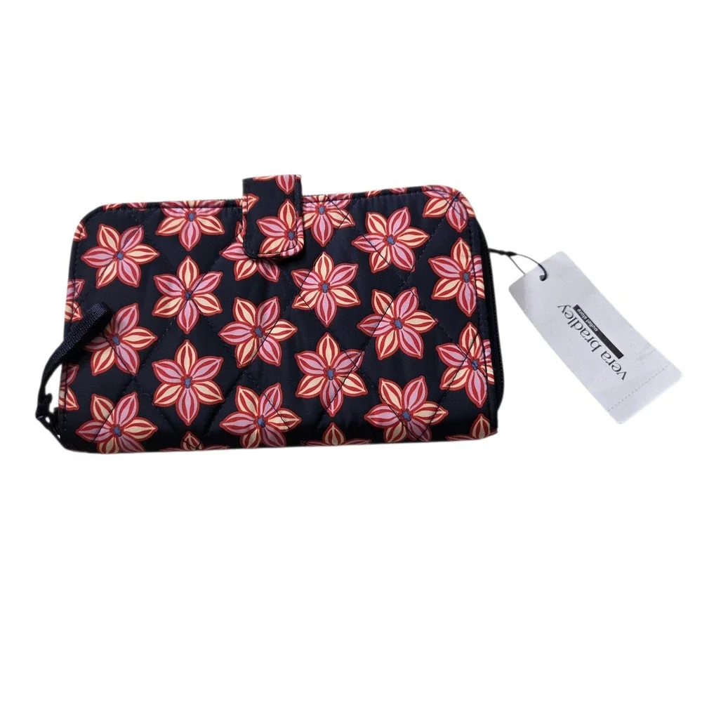 NEW Vera Bradley Womens Navy Floral Quilted Essential Tab Wallet Floral Burst